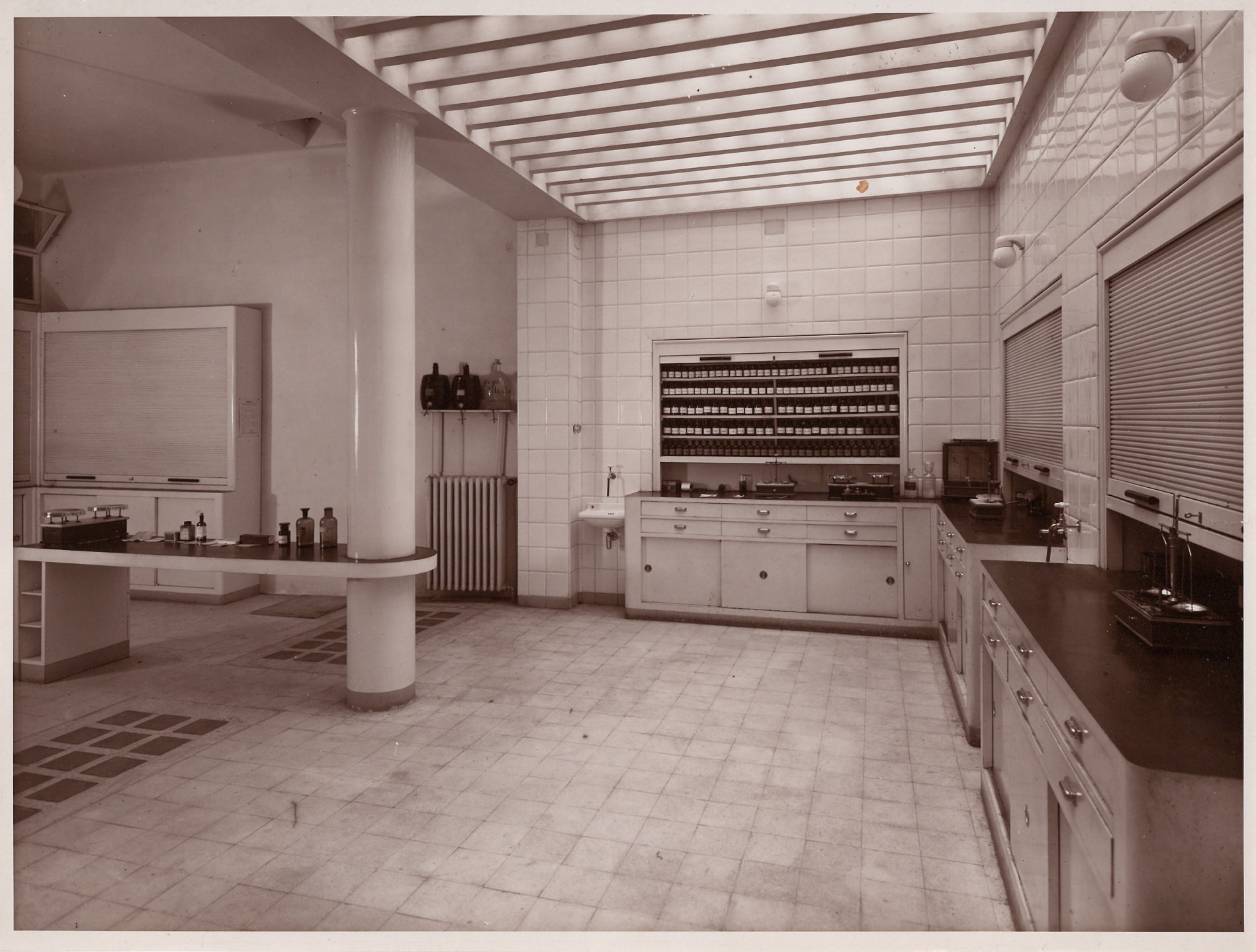 1938 - RETRO FARMACIA